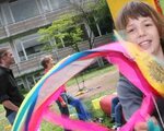 Spielendes-Maedchen