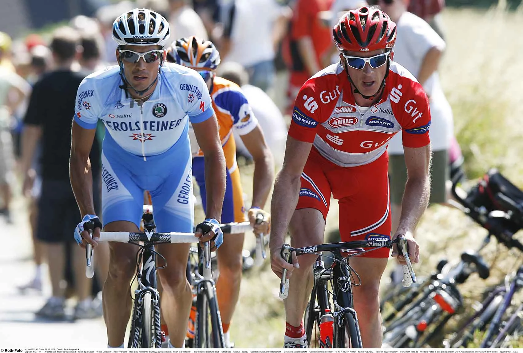 Richard Faltus (r.) holte sich bei der Portugal-Rundfahrt einen Etappensieg.
