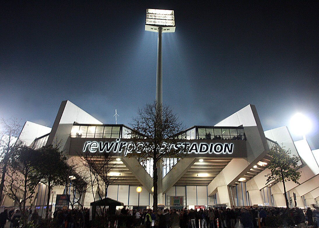 08-09-Ruhrstadion