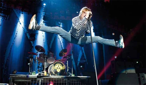 Bei welchem Verein werden Campino und seine Toten Hosen am Ende der Bundesliga-Saison 2010/11 wohl ein Konzert geben? Fußball-Experten und versierte Tipper in den Vereinen sind gefordert.