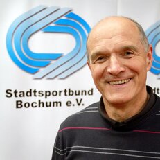 Der Außenstellenleiter des LSB-Bildungswerks Alfred Schiske