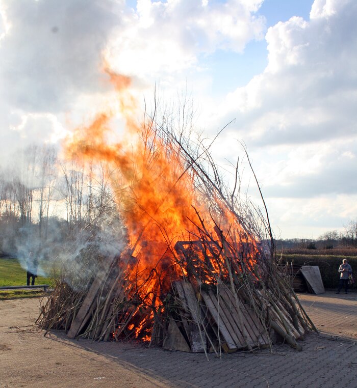 2018-03-31_Osterfeuer LDKC_0987.JPG