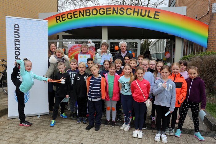 WS19040502 sportliche Grundschule Regenbogen-Schule.jpg