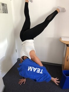 Handstand.jpg