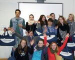 2012-12-05_Sporttaschen an Annette-Droste-Hülshoff Schule_web.jpg