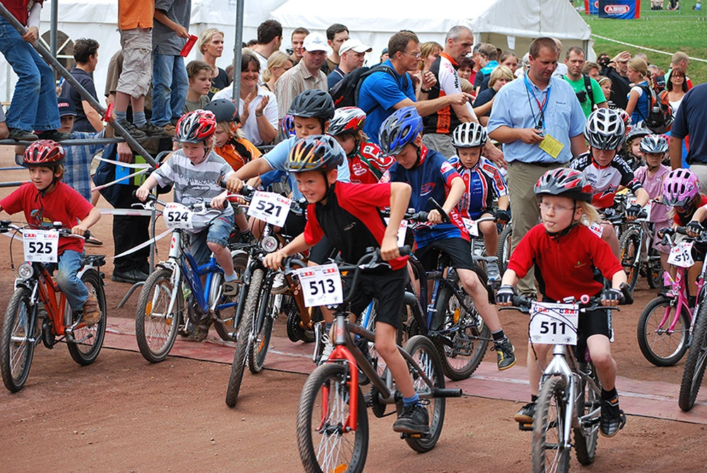 Kinder-Fahrradrennen