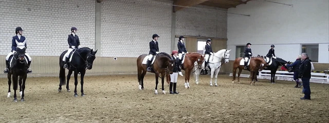 Siegerehrung beim Frühjahrsturnier der Bochumer Reiterschaft.