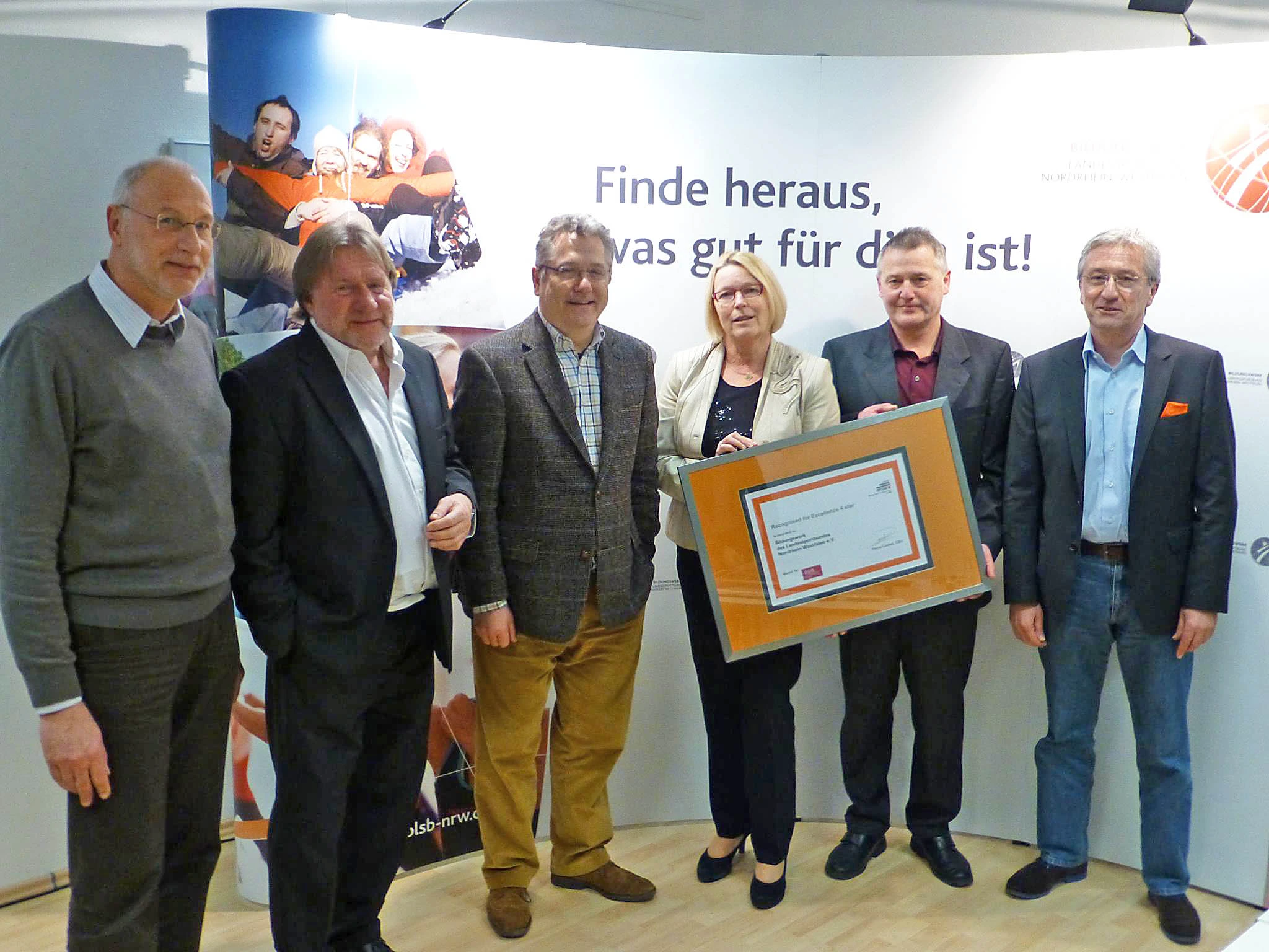 Zertifikationsübergabe für Bildungswerk NRW