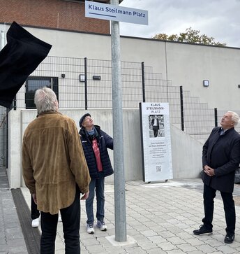 Klaus-Steilmann-Platz-02