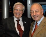 Der Sprecher der Ständigen Konferenz der Fachverbände Hans-Jürgen Zacharias (rechts), Präsident des Rheinischen Turnerbundes, und sein Stellvertreter Franz-Josef Probst, Vorsitzender des Leichtathletik-Verbandes Nordrhein