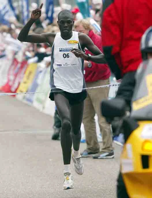Moses Masai in Siegerpose